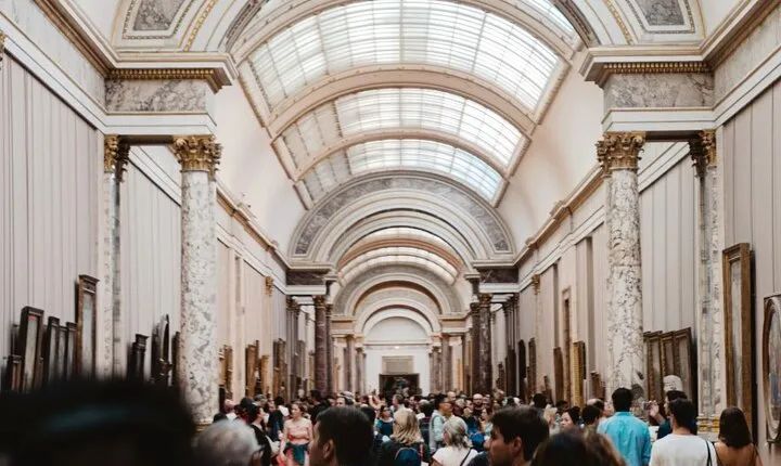 The Best of the Louvre Museum: Private Guided Tour