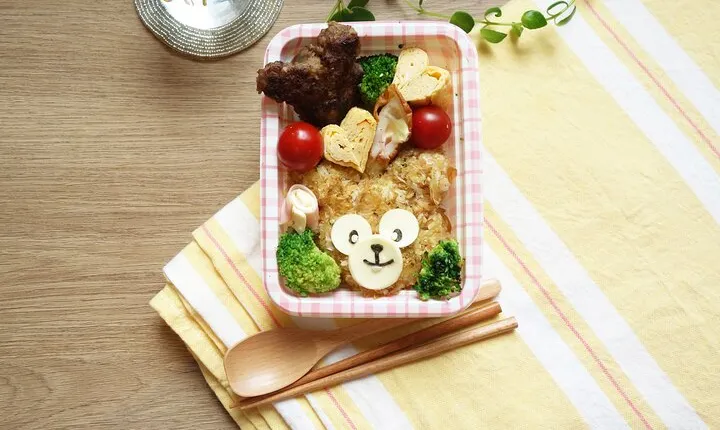 Create a Kawaii Teddy Bear Bento in Tokyo