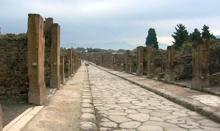 Pompeii Private Tour from Naples