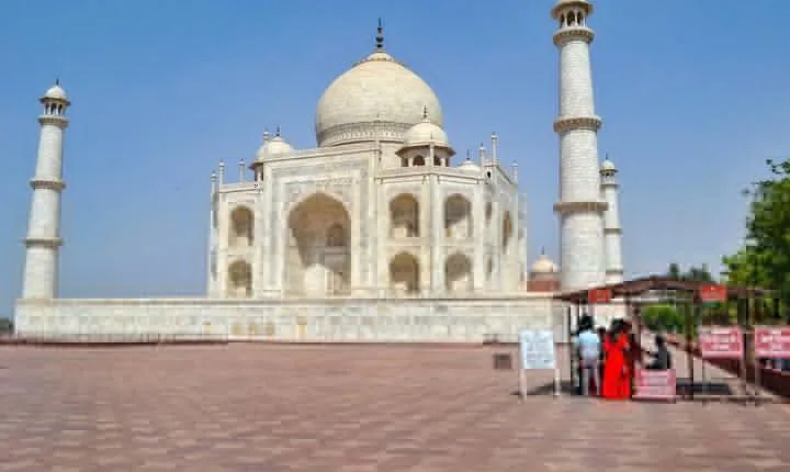 Sunrise Taj Mahal Private Tour from Delhi