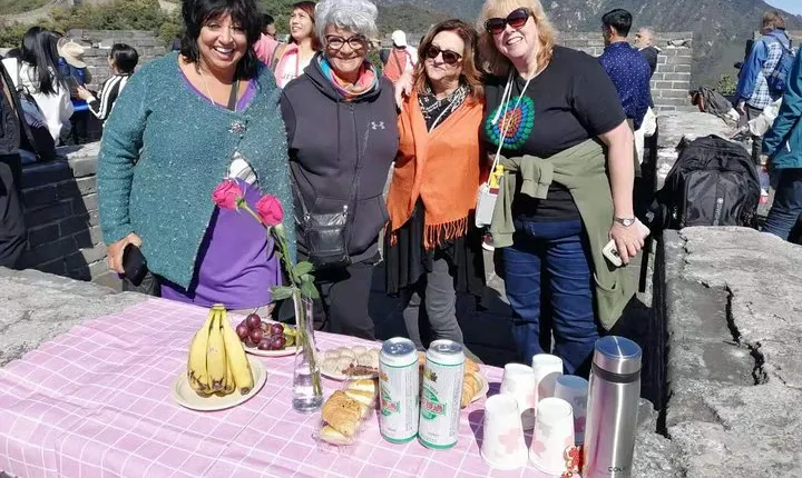 All Inclusive Mutianyu Great Wall Picnic with Drinks Private Tour in Beijing