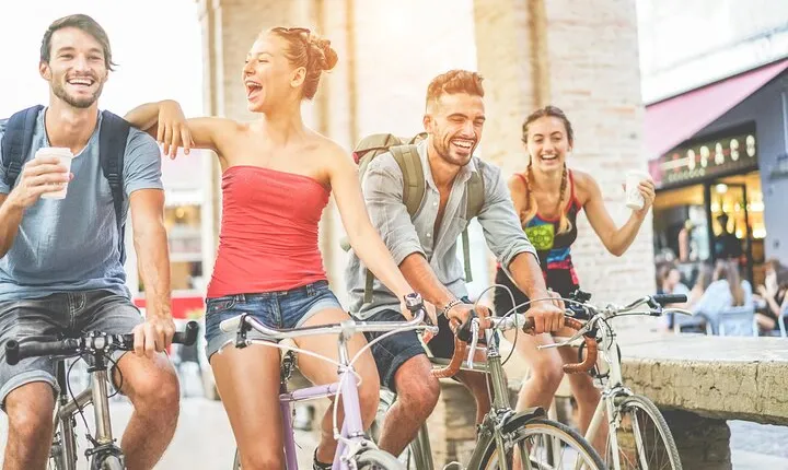 Munich’s Old Town, Top Attractions and Nature Bike Tour