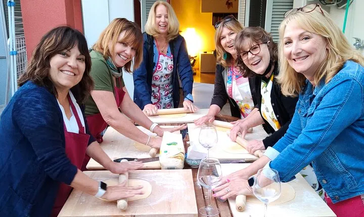 Authentic Tuscan Pasta Class in Florence with Local Chef Cinzia