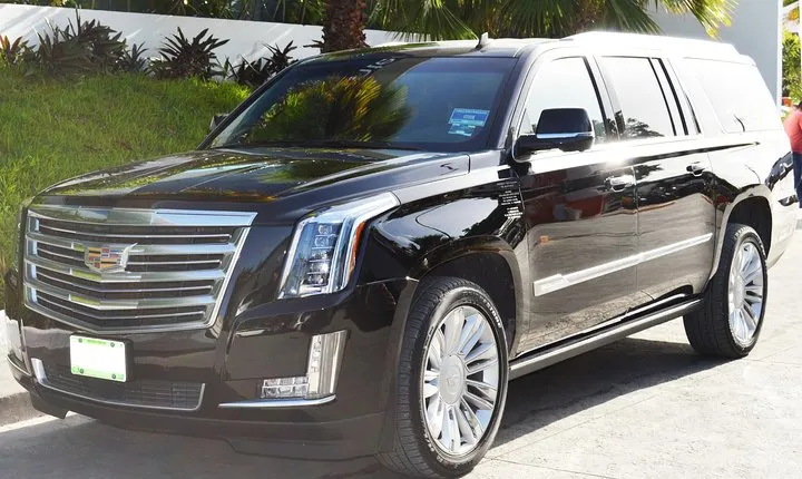 Private Arrival Luxury Transfer: San Jose International Airport to Hotels (1 - 5)