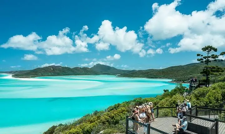 Whitehaven Beach and Hill Inlet Day Trip: Chill and Grill