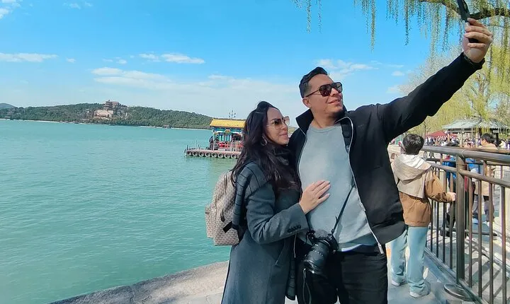 Private All-inclusive Tour to Summer Palace & Juyongguan Great Wall with Lunch