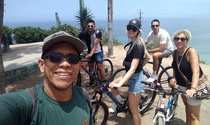 3-Hour Guided Bicycle Tour in Miraflores