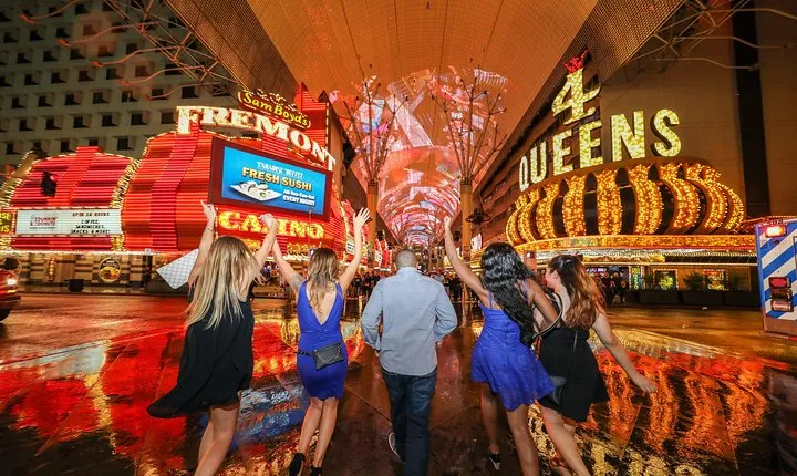 Downtown Las Vegas Nighttime Walking Tour