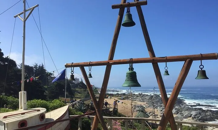 Isla Negra Museum Tour & CasaBlanca Wine Tour