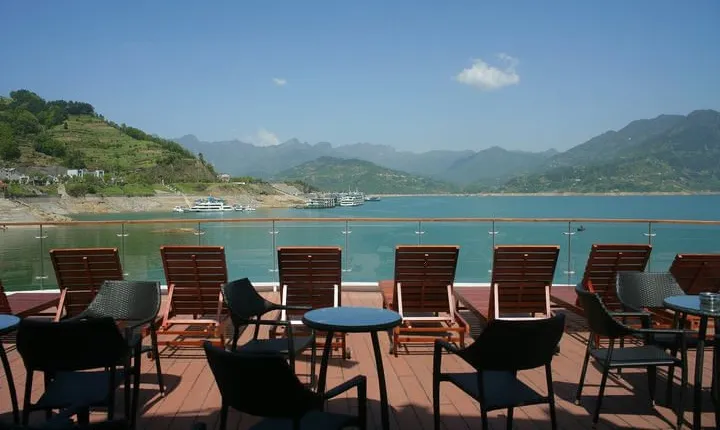 12-Day Private tour to Xi'an,Chongqing,Yangtze River,Zhangjiajie and Shanghai