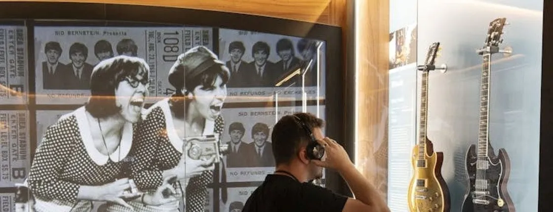 Entry Ticket to Barcelona Immersive Rock Museum Guitar Legends Hall