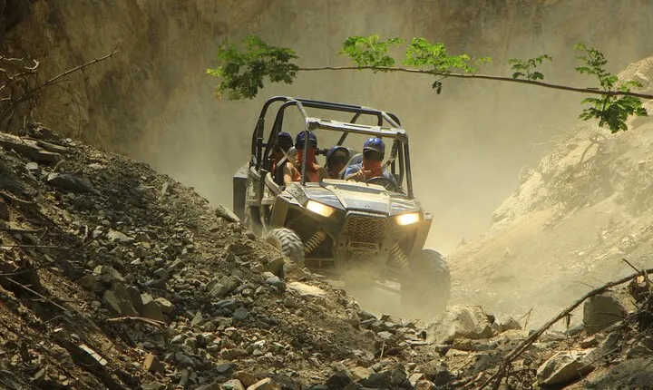 Puerto Vallarta: Guided RZR Tour with Tequila Tasting