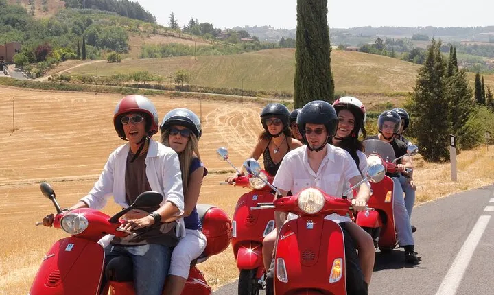 Vespa Tour in Chianti Small Group from Florence