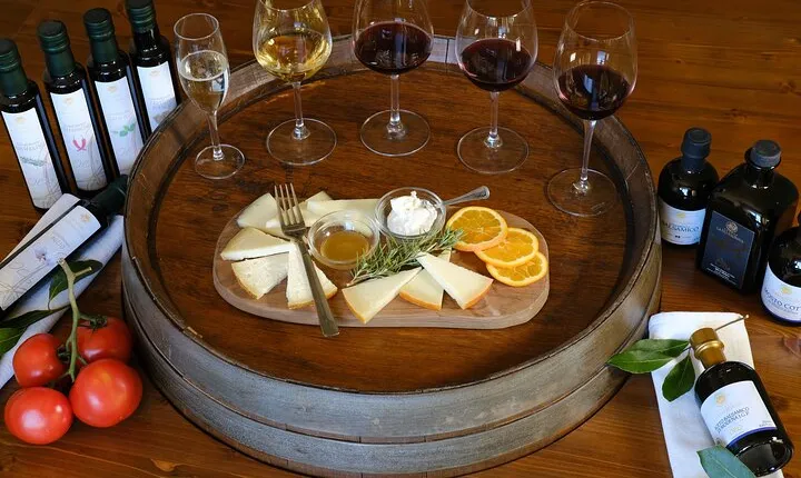 Private Wine, Evo oil & Cheese Tasting