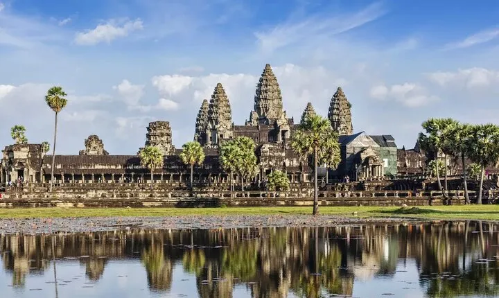 Angkor Wat 2-Day Tour from Bangkok