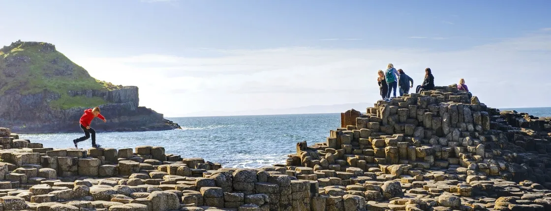 Giants Causeway, Dunluce castle, Dark Hedges tour from Dublin