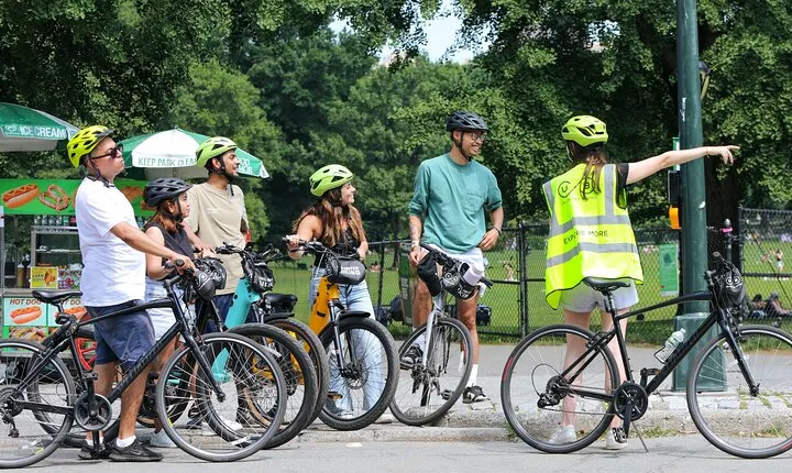 Central Park NYC Highlights Small-Group Bike Tour