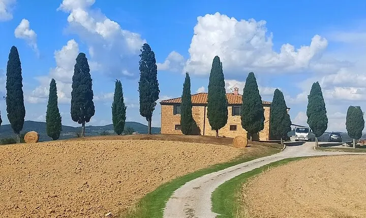 Discover Tuscany: Siena, Chianti & Brunello Tasting in Montalcino
