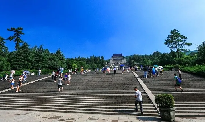 Nanjing Private Flexible Day Tour with Professional Guide and Driver Service