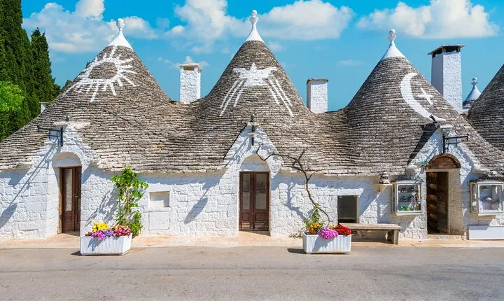 Guided Tour of Alberobello with Transfer from Polignano a Mare