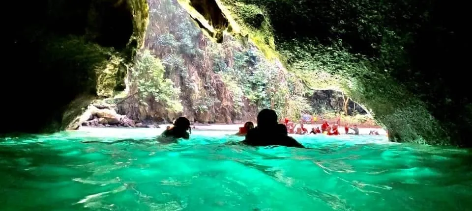 Full-day Thai island-hopping boat tour