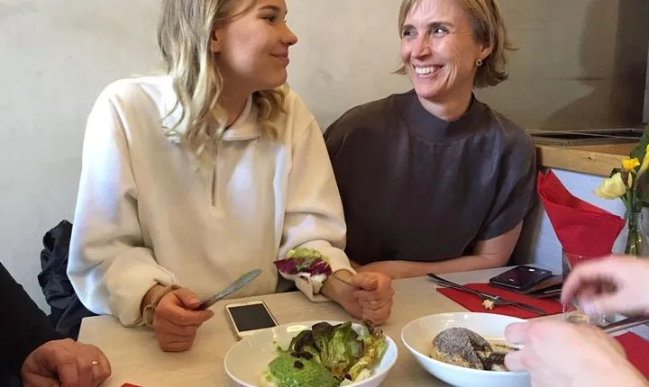 Classic Bites and Culinary Trends Neighborhood Food Tour in Berlin