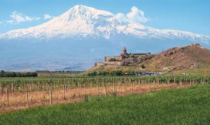Private Day Trip to Khor Virap, Areni & Noravank