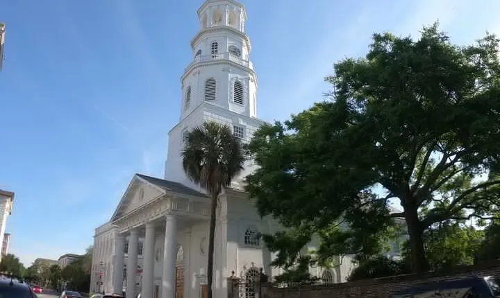 Sightseeing Bus Tour of Charleston with Adventure Sightseeing