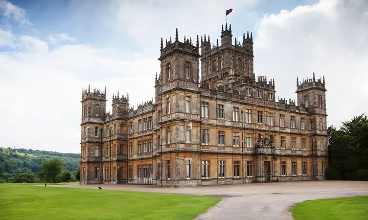 Private One Way or Round Trip Transfer: London or LHR to Newbury