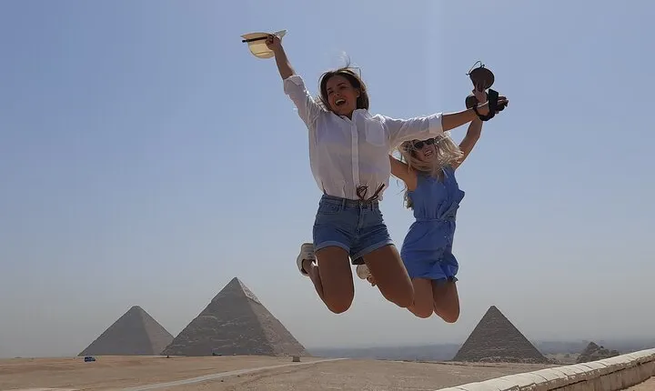 2 Days and 2 Evenings Private Tour in Cairo include airport transfer and M&A