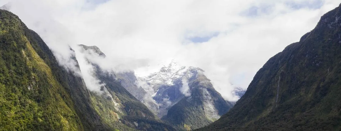 Milford Sound cruise from Te Anau