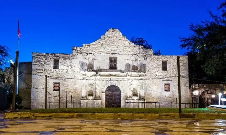 San Antonio : Private Custom Walking Tour With A Guide (Private)
