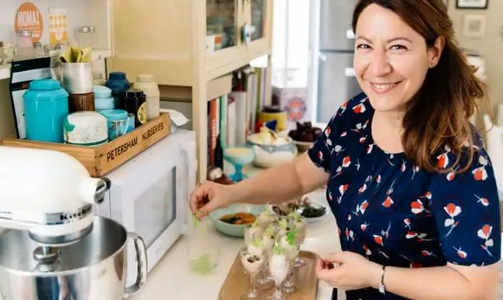 Soufflé Class & Brasserie Lunch with Champagne in Parisian Home