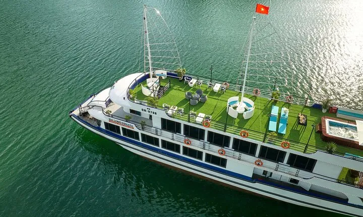 Premium/Luxury Cruises Explore Halong Bay In One Day
