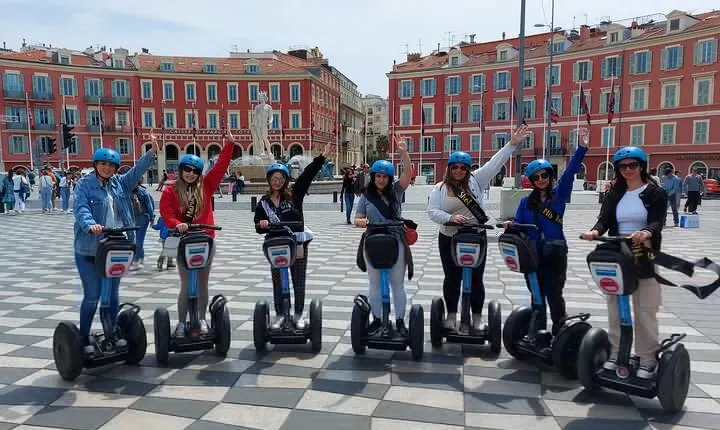 Special bachelor(ette) ride in Nice and by Segway!