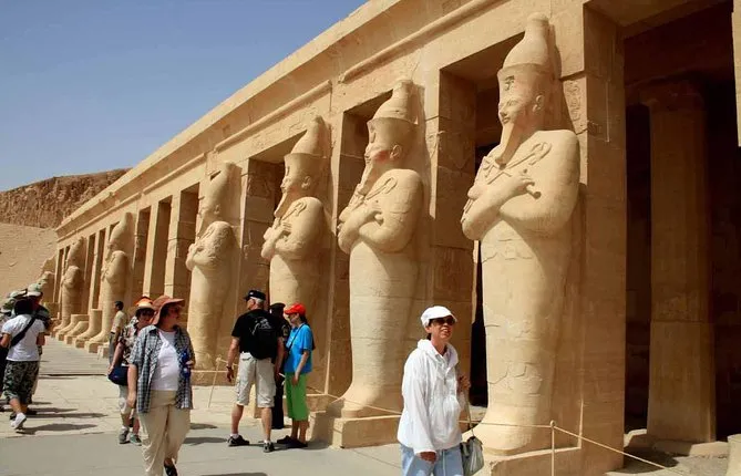 Luxor Private Tour : West Bank - Valley of Kings, Hatshepsut, Colossi of Memnon