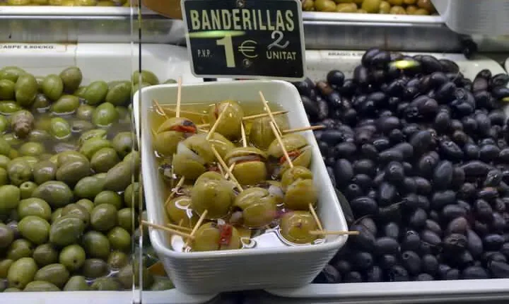 A Day in Sants Feasting Off the Grid