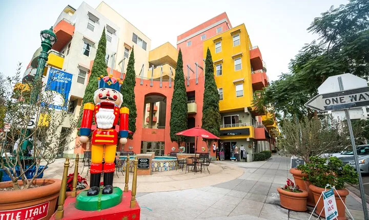 San Diego and Little Italy Holiday Donut & Pastry Adventure