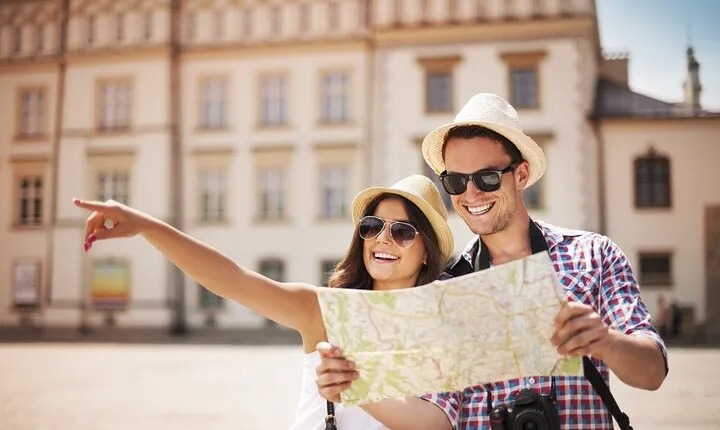 Self-Guided Tour Discover London's History and Attractions