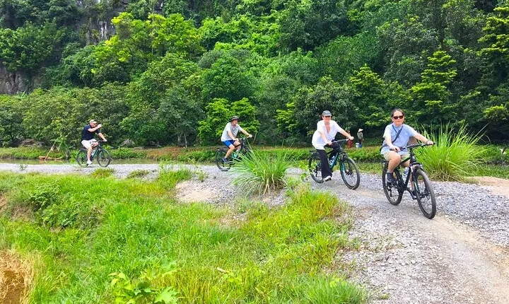 Wonderful trip to Ninh Binh Group of 11: Cycling, Lunch,Boat trip