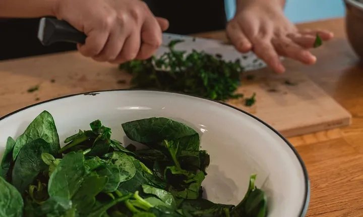 Athens 4-Hour Cooking Class with Central Market Visit