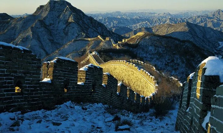 All-Inclusive Private Hiking Trip to Unrestored Great Wall Jiankou to Mutianyu