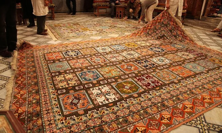 Local Expert For Shopping ( Fez City)