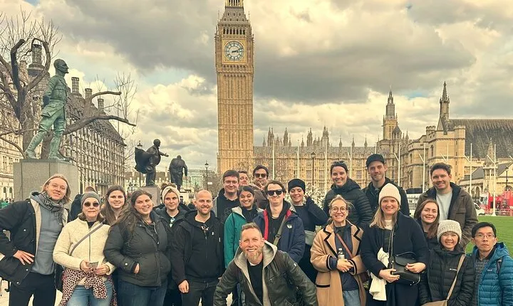 London Essential 2 hour introductory Walking Tour With a Londoner