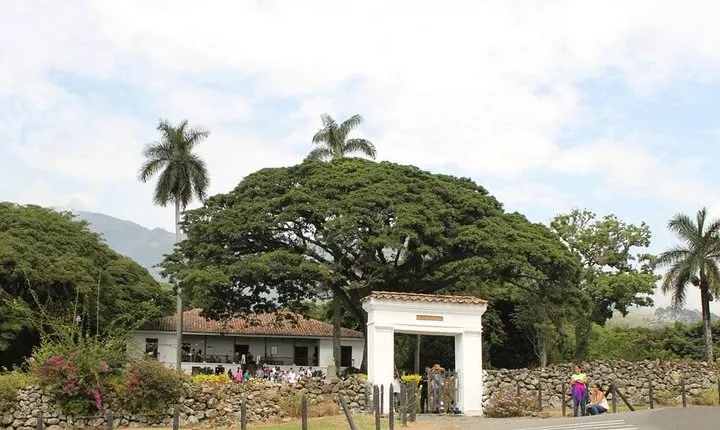 Sugar Cane Hacienda El Paraiso & Nature Day Tour