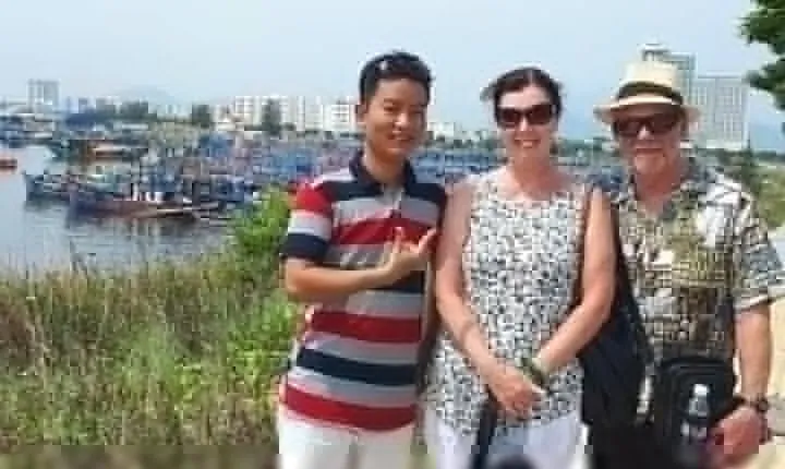 Danang Historical, Rural Sights Tour with Beachside Seafood Lunch