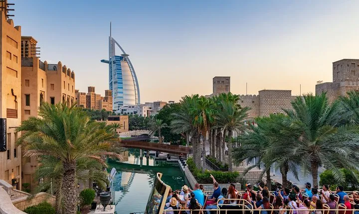 Big Bus Dubai and Abu Dhabi Twin City Ticket: Hop-On Hop-Off Tours