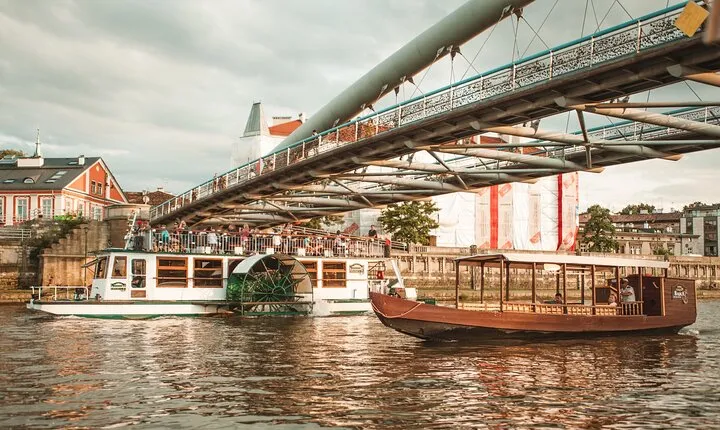 1 Hour Gondola River Night Cruise in Krakow