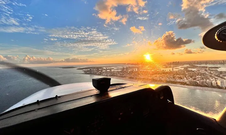45-Minute Miami Beach Sunset Breathtaking Flight Tour