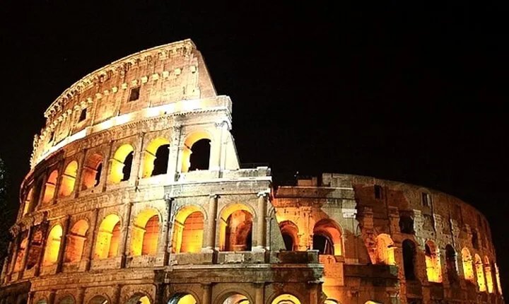 Night at the Colosseum Guided Walking Tour of Ancient Rome